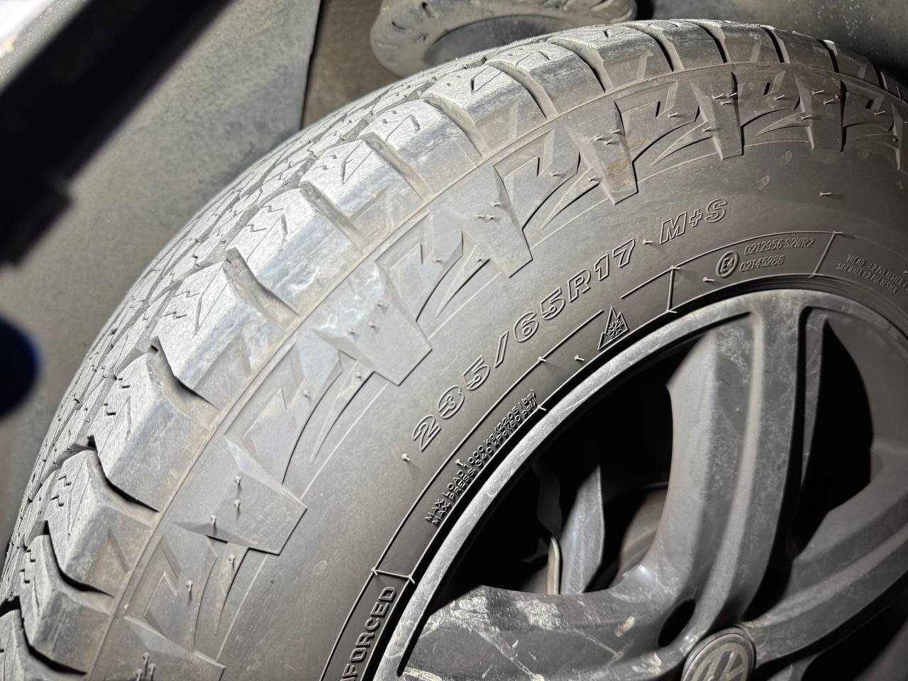 Колесо Volkswagen с маркировкой шин 235/65 R17